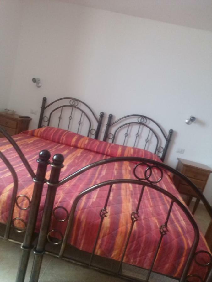 B&B Gennargentu 丰尼 外观 照片